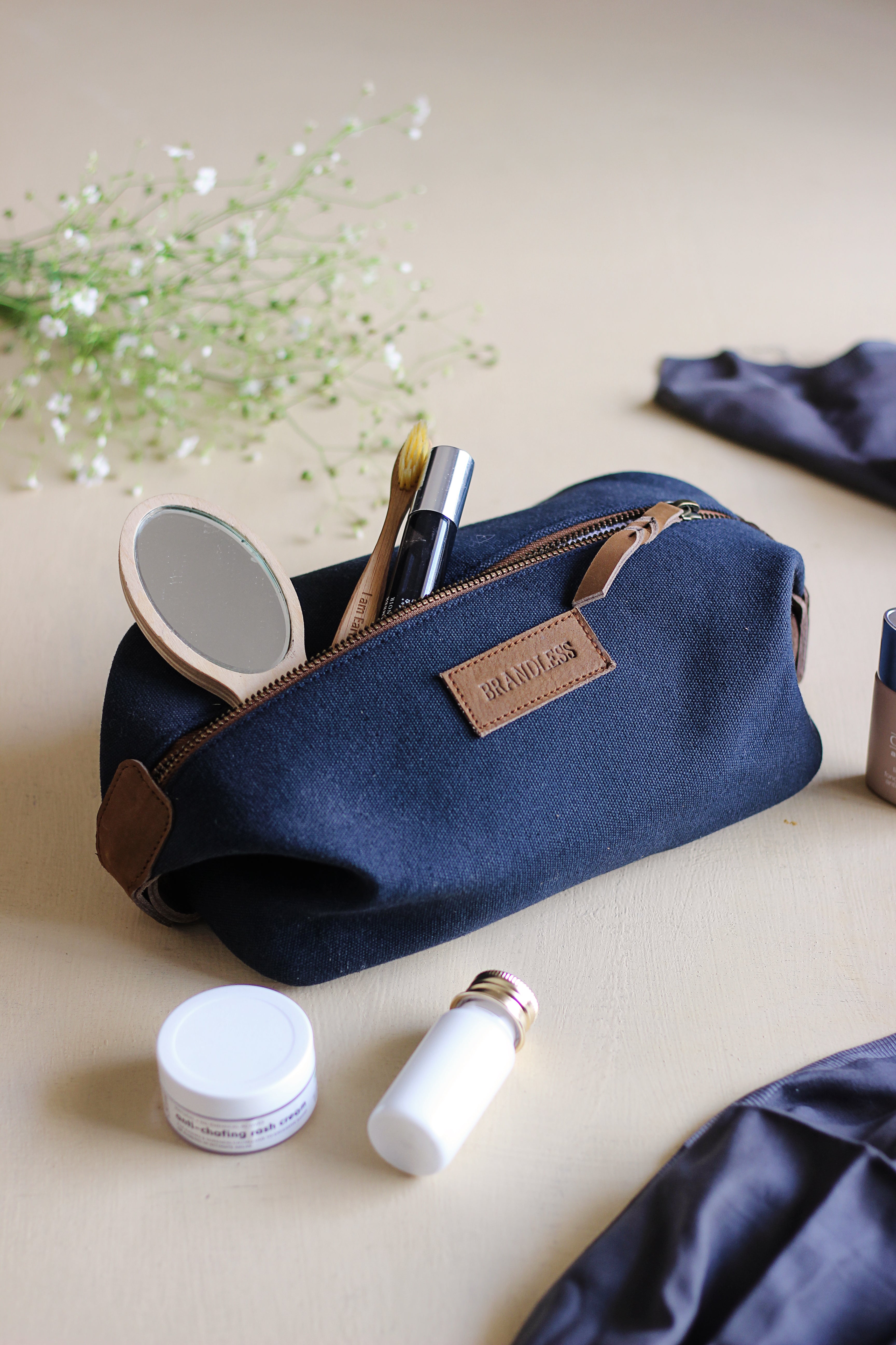 Luxury store dopp kit